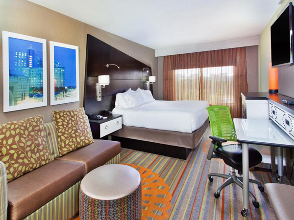 Holiday Inn Express - Cobb Galleria Area